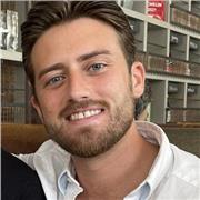 Practising solicitor aiming to offer support to law students